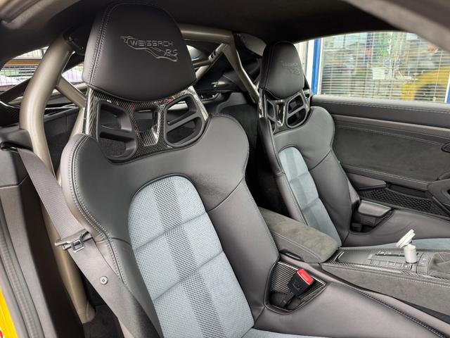 ７１８ケイマン ７１８ケイマンＧＴ４　Ｄ車　新車保証　ＯＰ５４０　ヴァイザッハパッケージ　スポーツクロノＰＫＧ　スポーツエキゾースト　ＰＣＣＢ　ライトデザインパッケージ　ＢＯＳＥサウンド　カーボンウィンドウトライアングルトリム　Ｆリフター（35枚目）