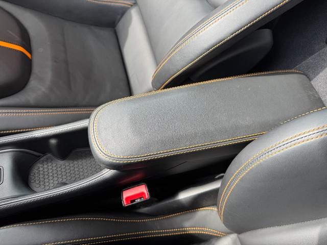 540C ベースグレード D車 1年走行無制限保証 カーボンエクステリアパック ラグジュアリーパック B&Wオーディオ セキュリティパック Bカメラ(25枚目)