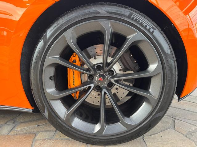 540C ベースグレード D車 1年走行無制限保証 カーボンエクステリアパック ラグジュアリーパック B&Wオーディオ セキュリティパック Bカメラ(35枚目)