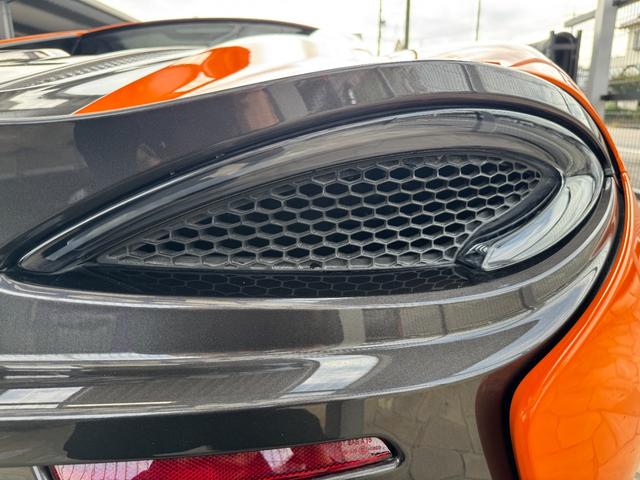 540C ベースグレード D車 1年走行無制限保証 カーボンエクステリアパック ラグジュアリーパック B&Wオーディオ セキュリティパック Bカメラ(48枚目)