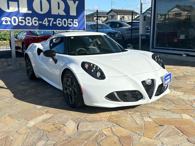 ４Ｃ ベースグレード　正規Ｄ車　１年走行無制限保証　タイベル交換済　ハーフレザー　パドルシフト　純正アルミホイールＦ１８Ｒ１９　イエローキャリパー（8枚目）