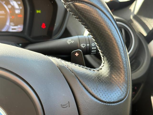 ４Ｃ ベースグレード　正規Ｄ車　１年走行無制限保証　タイベル交換済　ハーフレザー　パドルシフト　純正アルミホイールＦ１８Ｒ１９　イエローキャリパー（20枚目）