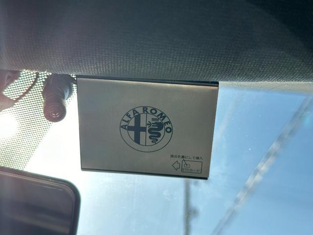 ４Ｃ ベースグレード　正規Ｄ車　１年走行無制限保証　タイベル交換済　ハーフレザー　パドルシフト　純正アルミホイールＦ１８Ｒ１９　イエローキャリパー（23枚目）