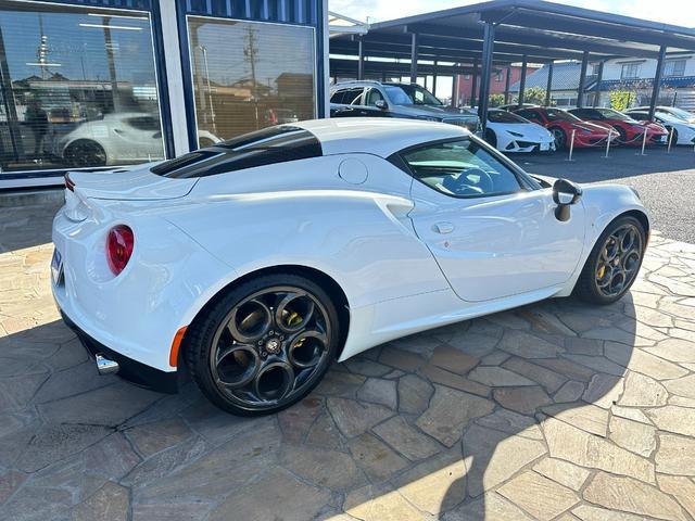 ４Ｃ ベースグレード　正規Ｄ車　１年走行無制限保証　タイベル交換済　ハーフレザー　パドルシフト　純正アルミホイールＦ１８Ｒ１９　イエローキャリパー（53枚目）