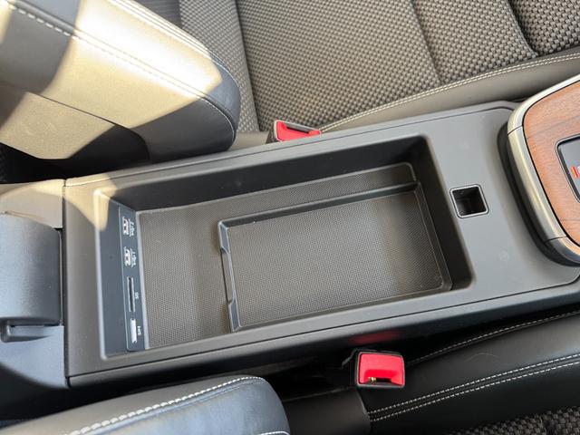 911 911カレラS D車 1年保証 パルダオインテリアPKG スポーツクロノPKG スポーツエキゾースト GTスポーツステアリング エントリードライブシステム アダプティブクルーズコントロール BOSEサウンド Bカメラ(26枚目)