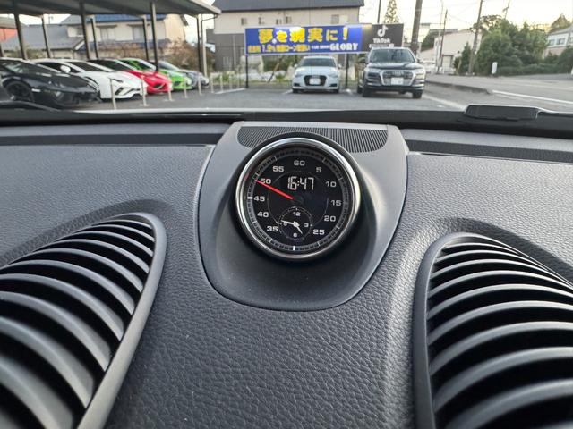 ７１８ケイマン ７１８ケイマンＧＴＳ　４．０　Ｄ車　新車保証　ワンオーナー　スポーツクロノＰＫＧ　スポーツエキゾースト　ＰＡＳＭ　ＬＥＤヘッドライト（ＰＤＬＳ）　シートヒーター　Ｂカメラ（19枚目）