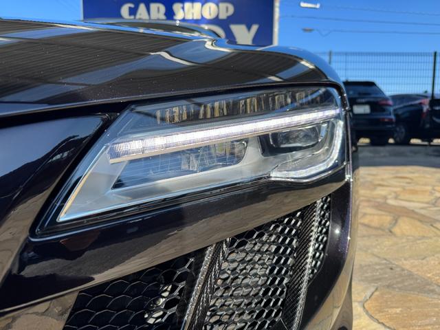 R8スパイダー ベースグレード D車 1年走行無制限保証 パンサーブラック ABTカーボンエアロ カーボンインテリア 社外ナビ 社外ホイール(純正有) シートヒーター フロントプロテクション Bカメラ(47枚目)