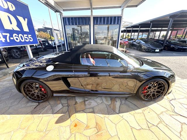 R8スパイダー ベースグレード D車 1年走行無制限保証 パンサーブラック ABTカーボンエアロ カーボンインテリア 社外ナビ 社外ホイール(純正有) シートヒーター フロントプロテクション Bカメラ(57枚目)