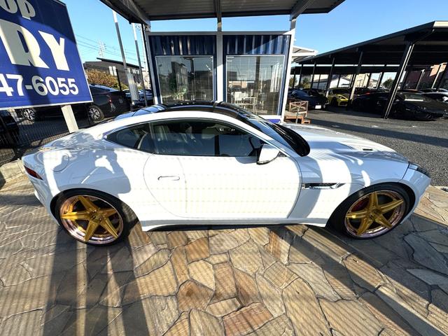 全車両第三者機関による鑑定を行っております。