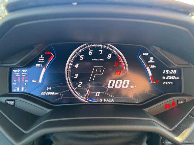 ウラカン ＥＶＯクーペ　Ｄ車　１年走行無制限保証　パワークラフト可変マフラー（純正有）　スタイルＰＫＧ　カーボンインテリア　ガラスエンジンフード　ブランディングＰＫＧ　Ｆリフター　Ｂカメラ（19枚目）