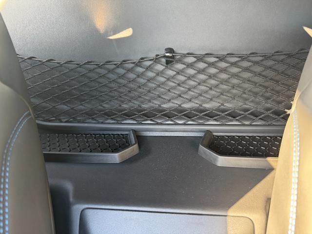 ウラカン ＥＶＯクーペ　Ｄ車　１年走行無制限保証　パワークラフト可変マフラー（純正有）　スタイルＰＫＧ　カーボンインテリア　ガラスエンジンフード　ブランディングＰＫＧ　Ｆリフター　Ｂカメラ（26枚目）