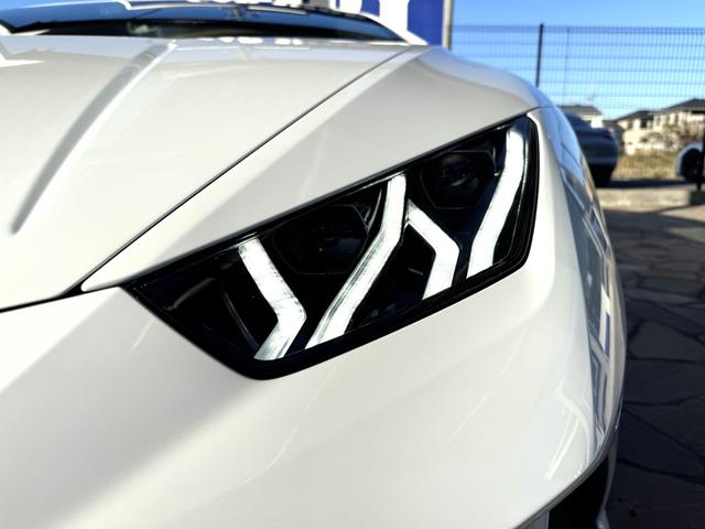 ウラカン ＥＶＯクーペ　Ｄ車　１年走行無制限保証　パワークラフト可変マフラー（純正有）　スタイルＰＫＧ　カーボンインテリア　ガラスエンジンフード　ブランディングＰＫＧ　Ｆリフター　Ｂカメラ（46枚目）