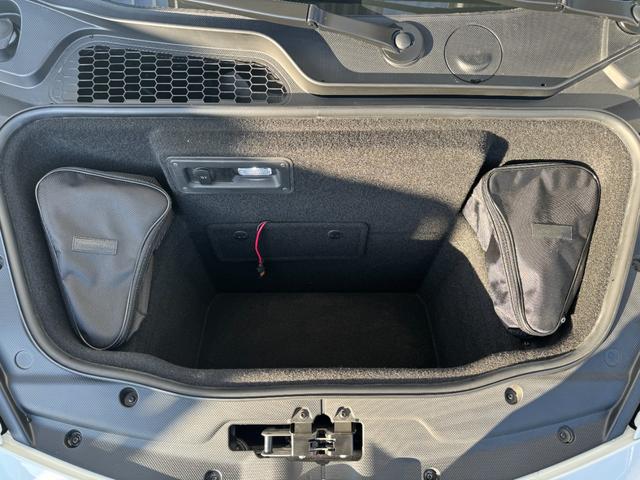 ウラカン ＥＶＯクーペ　Ｄ車　１年走行無制限保証　パワークラフト可変マフラー（純正有）　スタイルＰＫＧ　カーボンインテリア　ガラスエンジンフード　ブランディングＰＫＧ　Ｆリフター　Ｂカメラ（49枚目）