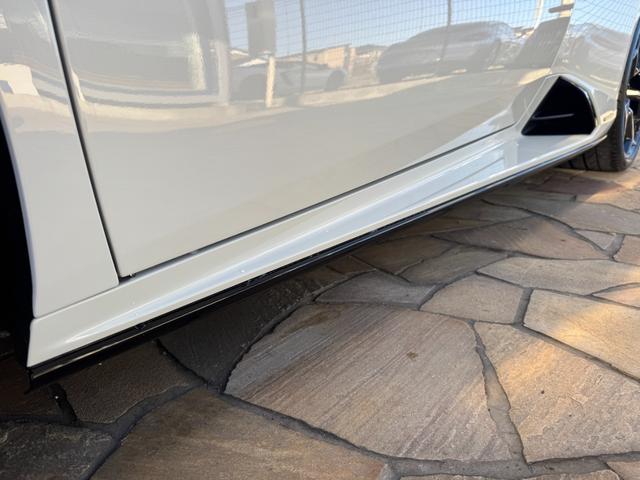 ウラカン ＥＶＯクーペ　Ｄ車　１年走行無制限保証　パワークラフト可変マフラー（純正有）　スタイルＰＫＧ　カーボンインテリア　ガラスエンジンフード　ブランディングＰＫＧ　Ｆリフター　Ｂカメラ（51枚目）