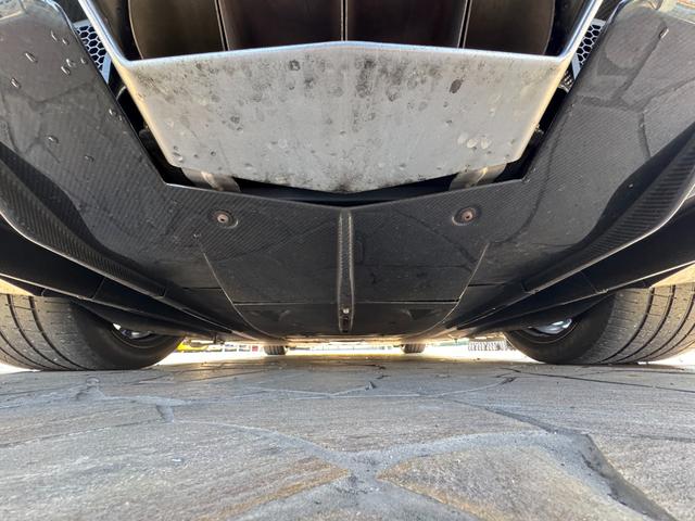 アヴェンタドール LP700-4 D車 1年走行無制限保証 ブランディングPKG F・RエクステリアカーボンPKG カーボンエンジンカバー クリアエンジンフード Fリフター カーボンセラミックブレーキ レッドキャリパー Bカメラ(31枚目)