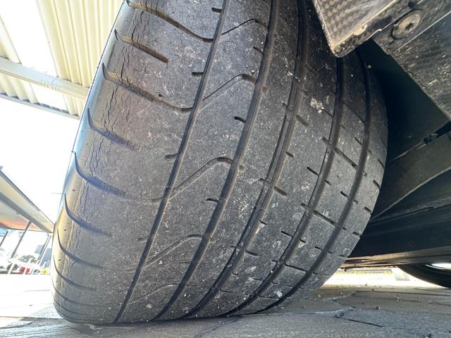 アヴェンタドール LP700-4 D車 1年走行無制限保証 ブランディングPKG F・RエクステリアカーボンPKG カーボンエンジンカバー クリアエンジンフード Fリフター カーボンセラミックブレーキ レッドキャリパー Bカメラ(35枚目)