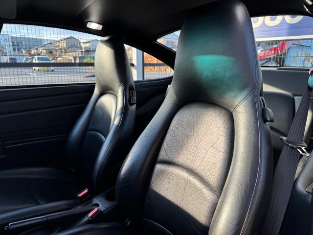 911 911カレラ D車 電動シート カラークレスト レザーステアリング ブラックキャリパー コンチネンタル製オーディオ カラークレストセンターキャップ(34枚目)