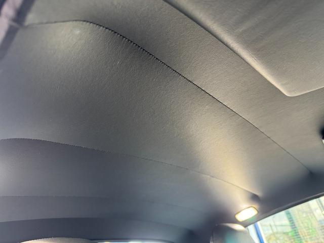 911 911カレラ D車 電動シート カラークレスト レザーステアリング ブラックキャリパー コンチネンタル製オーディオ カラークレストセンターキャップ(35枚目)