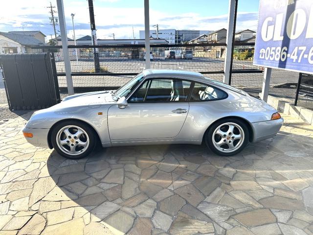 911 911カレラ D車 電動シート カラークレスト レザーステアリング ブラックキャリパー コンチネンタル製オーディオ カラークレストセンターキャップ(49枚目)