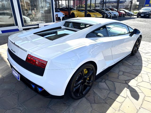 ���A���𒸂���΍Ŋ��̉w�i���S�@�{���@���{�{�w�j�܂ł��}���ɏオ��܂��B