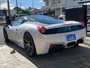 ４５８イタリア ベースグレード　正規Ｄ車　ＬＥＤカーボンステアリング　ブリリアントマフラー　カーボンインテリア　カーボンセンタートンネル　カーボンバケットシート　レヴカウンター黄　カーボンエンジンベイ　フルラッピング　Ｐセンサー（8枚目）