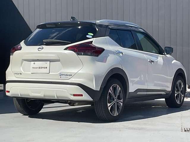 キックス １．２　Ｘ　（ｅ－ＰＯＷＥＲ）　メモリーナビ　全周囲カメラ　ＥＴＣ　ナビ＆ＴＶ　ワンオ－ナ－車　追従クルコン　スマートキー　ＬＥＤヘッド　レーンアシスト　パワーステアリング　禁煙車　盗難防止システム　ＥＴＣ　整備記録簿有　メモリーナビ　サイドエアバッグ　アルミ　ＡＡＣ（2枚目）