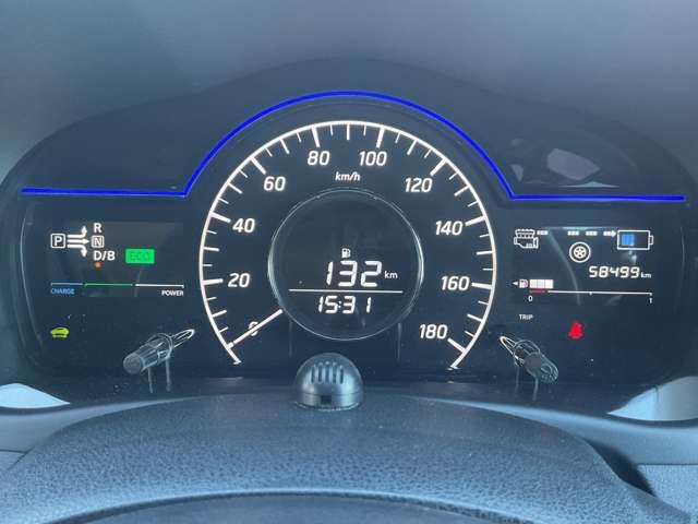 ノート １．２　ｅ－ＰＯＷＥＲ　Ｘ　メモリーナビ　全周囲カメラ　ＥＴＣ２．０　３６０°カメラ　記録簿付　Ｒカメラ　運転席助手席エアバック　レーンキープ　ＡＵＴＯエアコン　１オーナー　盗難防止システム　ナビＴＶ　サイドカメラ　運転席エアバッグ　キーレスエントリー　ＬＥＤヘッド（5枚目）
