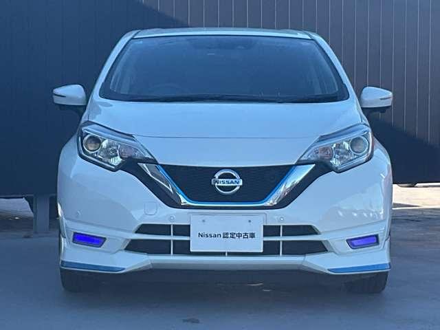 ノート １．２　ｅ－ＰＯＷＥＲ　Ｘ　メモリーナビ　全周囲カメラ　ＥＴＣ２．０　３６０°カメラ　記録簿付　Ｒカメラ　運転席助手席エアバック　レーンキープ　ＡＵＴＯエアコン　１オーナー　盗難防止システム　ナビＴＶ　サイドカメラ　運転席エアバッグ　キーレスエントリー　ＬＥＤヘッド（19枚目）