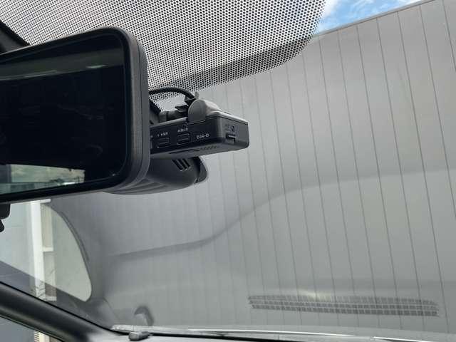 セレナ 2.0 AUTECH セーフティパッケージ メモリーナビ 後席モニター ETC2.0 LEDヘッドランプ アダプティブクルーズ ドライブレコーダー 両側電動ドア ETC 衝突被害軽減システム スマートキー レーンアシスト バックカメラ アイドリングストップ ワンオーナー メモリーナビ(13枚目)