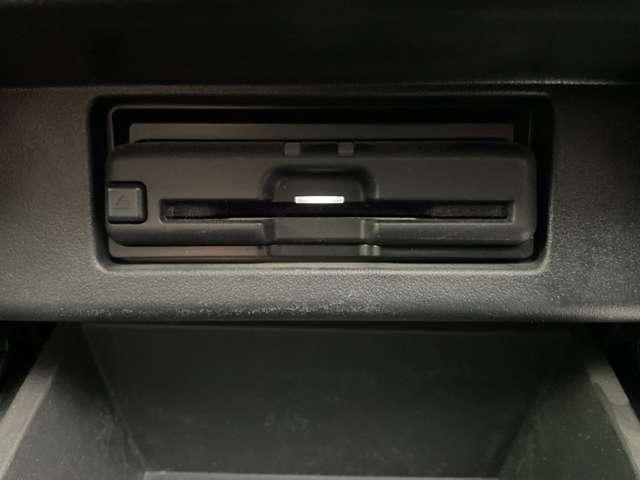 エルグランド 2.5 250ハイウェイスターS メモリーナビ 後席モニター ETC 左側オートスライドドア アルミホイル 点検記録簿 360カメラ ドライブレコーダ ワンオ-ナ-車 サイドカメラ クルコン インテリキー Bカメラ LEDヘッドランプ サイドカーテンエアバック 盗難防止(13枚目)