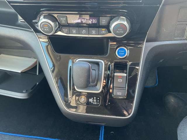 セレナ １．２　ｅ－ＰＯＷＥＲ　ハイウェイスター　Ｖ　メモリーナビ　後席モニター　ＥＴＣ　３６０°カメラ　エマジェンシーブレーキ　１オナ　スマキー　バックカメラ　ＬＥＤ　レーンアシスト　点検記録簿付　ＥＴＣ　ドラレコ　Ａストップ　イモビ　フルオートエアコン　アルミホイール　エアバック（16枚目）