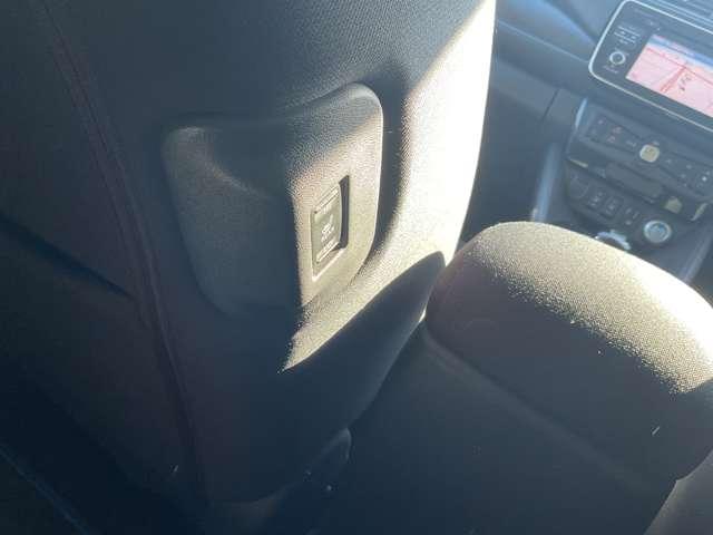 リーフ Ｘ　１０万台記念車　メーカーナビ　バックカメラ　アダプティブクルーズコントロール　ナビＴＶ　Ｂカメラ　レーンキープアシスト　衝突軽減ブレーキ　ＬＥＤヘッド　ドラレコ　キーフリー　イモビライザー　インテリジェントキー　ＥＴＣ　メモリナビ　記録簿（15枚目）