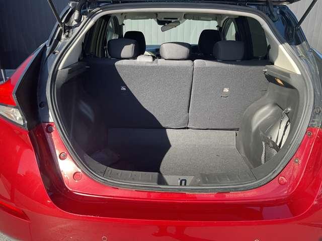 リーフ Ｘ　１０万台記念車　メーカーナビ　バックカメラ　アダプティブクルーズコントロール　ナビＴＶ　Ｂカメラ　レーンキープアシスト　衝突軽減ブレーキ　ＬＥＤヘッド　ドラレコ　キーフリー　イモビライザー　インテリジェントキー　ＥＴＣ　メモリナビ　記録簿（19枚目）