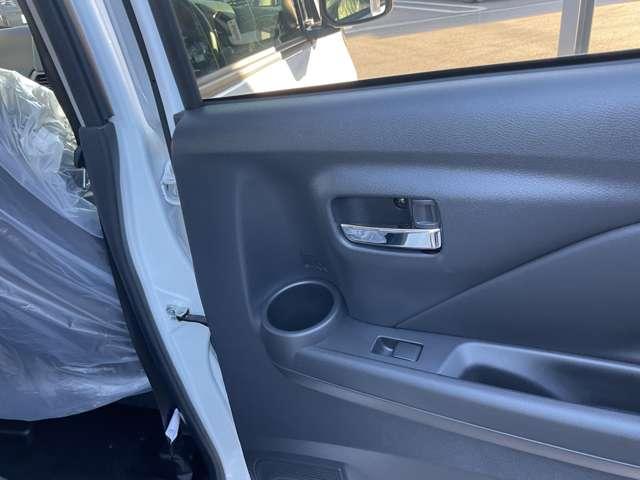 デイズ 660 ハイウェイスターGターボ プロパイロット エディション ※※雹害車※※プロパイロット アルミ イモビ エアバック LEDヘッドライト レーダークルーズ インテリジェントキー レーンアシスト キーレス サイドカメラ アイドリングストップ エアコン バックカメラ サイドエアバック ABS(14枚目)