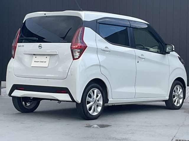 デイズ ６６０　Ｘ　ナビレス　全周囲カメラ　踏み間違い防止　アラウンドＭ　踏み間違え防止　スマートキー　イモビライザー　バックカメラ　１オーナー　レーンキープ　アイドリングストップ　キーレス　フルオートエアコン　ＷＡＢ　記録簿　運転席エアバック　ＰＳ　ＡＢＳ（2枚目）