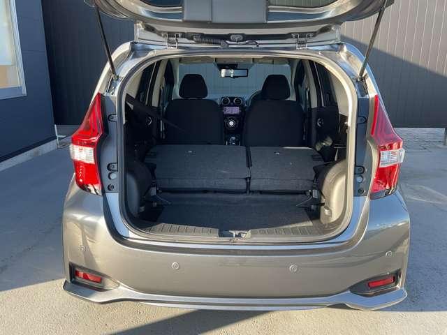 ノート １．２　ｅ－ＰＯＷＥＲ　Ｘ　Ｖセレクション　メモリーナビ　全周囲カメラ　ＥＴＣ２．０　アラウンドカメラ　ワンオ－ナ－車　運転席助手席エアバック　エアバッグ　衝突被害軽減装置　イモビライザー　ＬＥＤヘッドライト　パワーウインドウ　レーンアシスト　ＥＴＣ　アルミホイール　スマートキー（8枚目）