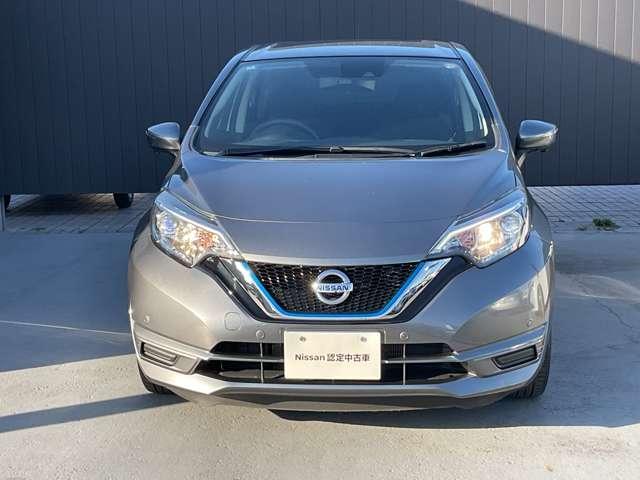 ノート １．２　ｅ－ＰＯＷＥＲ　Ｘ　Ｖセレクション　メモリーナビ　全周囲カメラ　ＥＴＣ２．０　アラウンドカメラ　ワンオ－ナ－車　運転席助手席エアバック　エアバッグ　衝突被害軽減装置　イモビライザー　ＬＥＤヘッドライト　パワーウインドウ　レーンアシスト　ＥＴＣ　アルミホイール　スマートキー（18枚目）