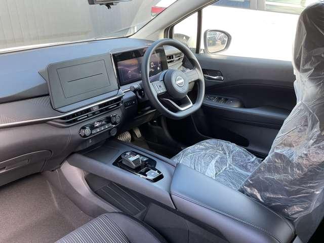 ノート １．２　Ｘ　※※雹害車※※ナビレス　全周囲カメラ　リアカメラ　衝突被害軽減ブレ－キ　全方位カメラ　禁煙車　ＬＥＤヘッドライト　レーンアシスト　インテリジェントキー　ワンオーナー　アイドリングストップ　盗難防止システム　サイドカーテンエアバック　ＡＢＳ（32枚目）