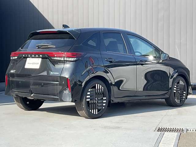 オーラ 1.2 G ※※雹害車※※ナビレス 全周囲カメラ 自動(被害軽減)ブレーキ LED LKA サイドカメラ カーテンエアバッグ イモビライザー アルミホイール 禁煙 インテリジェントキー パワーウィンドウ ワンオーナー フルオートエアコン エアバッグ(17枚目)