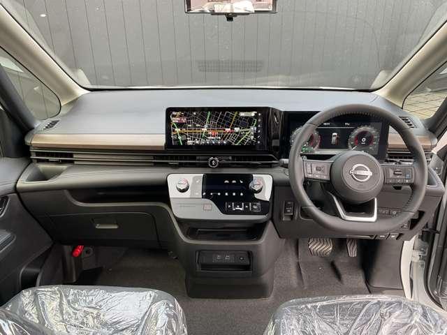 セレナ 2.0 ハイウェイスターV ※※雹害車※※メーカーナビ 全周囲カメラ W電動スライド レーダークルコン レーンアシスト LEDランプ ワンオーナー車 盗難防止システム ETC装備 カーテンエアバッグ アルミホイール キーフリー メモリ-ナビ ナビTV エアコン ドラレコ(4枚目)