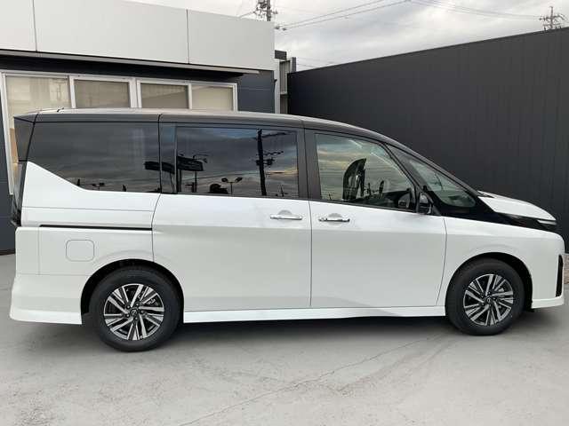 セレナ 2.0 ハイウェイスターV ※※雹害車※※メーカーナビ 全周囲カメラ W電動スライド レーダークルコン レーンアシスト LEDランプ ワンオーナー車 盗難防止システム ETC装備 カーテンエアバッグ アルミホイール キーフリー メモリ-ナビ ナビTV エアコン ドラレコ(10枚目)