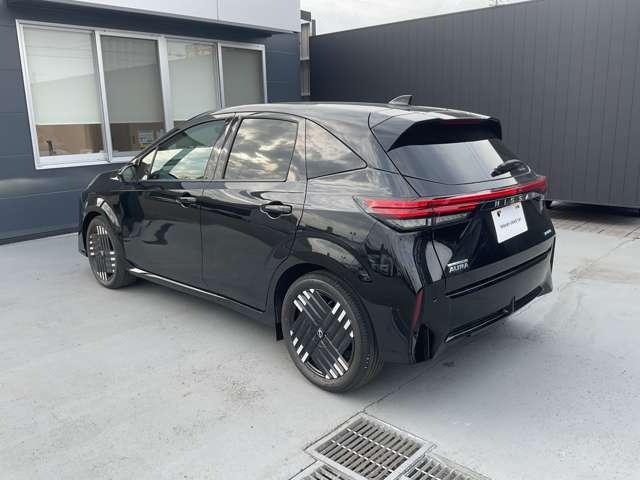 オーラ １．２　Ｇ　※※雹害車※※メーカーナビ　全周囲カメラ　自動（被害軽減）ブレーキ　ＬＥＤ　ＬＫＡ　サイドカメラ　ＥＴＣ　カーテンエアバッグ　イモビライザー　アルミホイール　禁煙　インテリジェントキー　パワーウィンドウ　ワンオーナー　フルオートエアコン（2枚目）