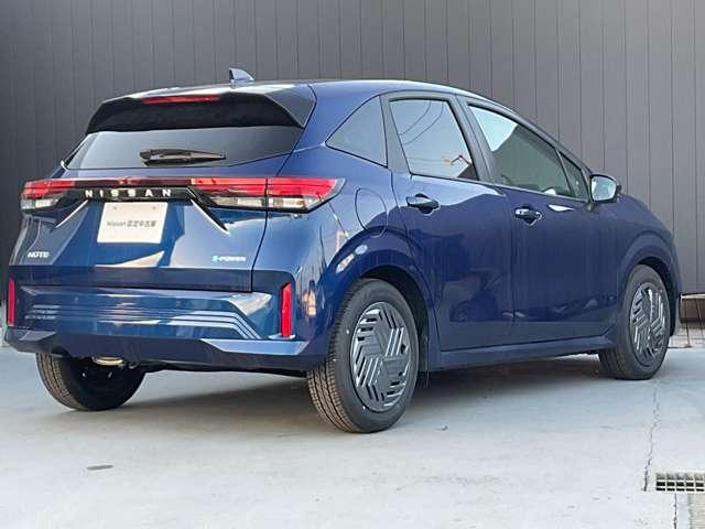 ノート １．２　Ｘ　※※雹害車※※ナビレス　全周囲カメラ　リアカメラ　衝突被害軽減ブレ－キ　全方位カメラ　禁煙車　ＬＥＤヘッドライト　レーンアシスト　インテリジェントキー　ワンオーナー　アイドリングストップ　盗難防止システム　サイドカーテンエアバック　ＡＢＳ（2枚目）