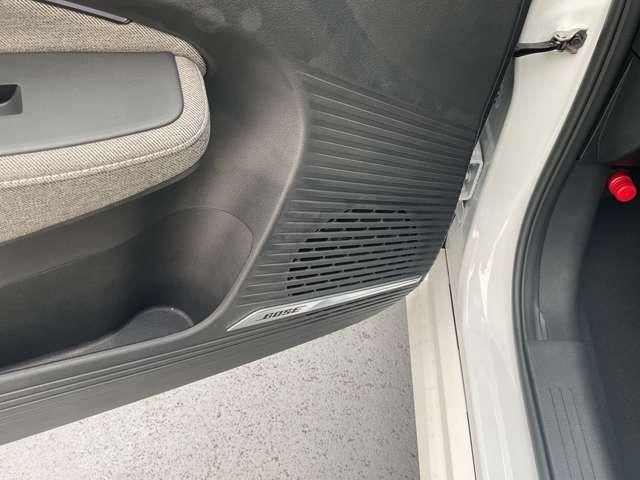 オーラ １．２　Ｇ　※※雹害車※※メーカーナビ　全周囲カメラ　自動（被害軽減）ブレーキ　ＬＥＤ　ＬＫＡ　サイドカメラ　ＥＴＣ　カーテンエアバッグ　イモビライザー　アルミホイール　禁煙　インテリジェントキー　パワーウィンドウ　ワンオーナー　フルオートエアコン（10枚目）