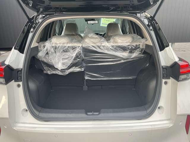 オーラ １．２　Ｇ　※※雹害車※※メーカーナビ　全周囲カメラ　自動（被害軽減）ブレーキ　ＬＥＤ　ＬＫＡ　サイドカメラ　ＥＴＣ　カーテンエアバッグ　イモビライザー　アルミホイール　禁煙　インテリジェントキー　パワーウィンドウ　ワンオーナー　フルオートエアコン（11枚目）