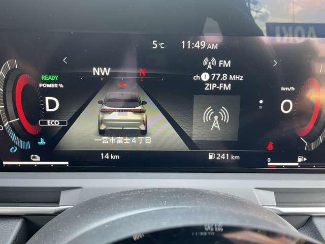 オーラ １．２　Ｇ　※※雹害車※※メーカーナビ　全周囲カメラ　フルセグテレビ　前席シートヒーター　ＥＴＣ車載器　アルミ　ＬＤＷ　バックモニター　禁煙　エアバッグ　サイドエアバッグ　アイドリングストップ　メモリーナビ　ＰＷ（5枚目）