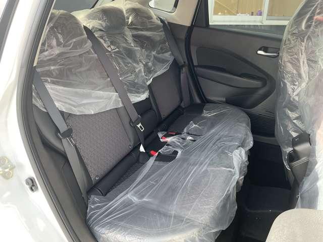 オーラ １．２　Ｇ　※※雹害車※※メーカーナビ　全周囲カメラ　フルセグテレビ　前席シートヒーター　ＥＴＣ車載器　アルミ　ＬＤＷ　バックモニター　禁煙　エアバッグ　サイドエアバッグ　アイドリングストップ　メモリーナビ　ＰＷ（17枚目）