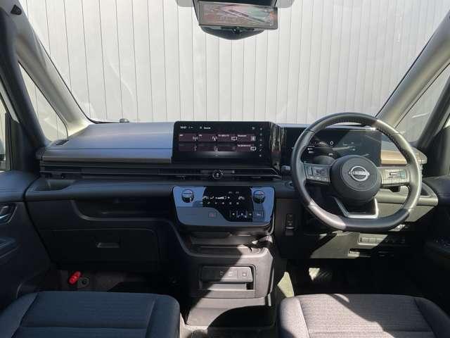 セレナ ２．０　ハイウェイスターＶ　メーカーナビ　全周囲カメラ　ＥＴＣ　地上デジタル　ＬＫＡ　試乗車アップ　追従クルーズ　アイドリングＳ　スマートキー＆プッシュスタート　両側自動ドア　ＬＥＤヘッドライト　３列シート　Ｂカメラ　禁煙（37枚目）