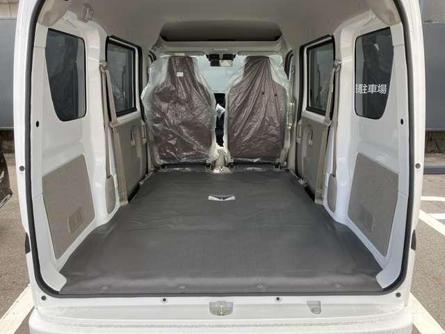 クリッパーバン 660 DX ハイルーフ 雹害車 ラジオデッキ キーレス デュアルカメラブレーキサポート ワンオーナー リモコンキー エアコン 運転席エアバッグ パワーウィンドウ Wエアバッグ パワーステアリング ABS レーンキープ iストップ(13枚目)