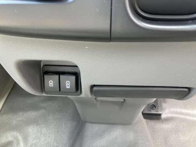 クリッパーバン 660 DX ハイルーフ 雹害車 ラジオデッキ キーレス デュアルカメラブレーキサポート ワンオーナー リモコンキー エアコン 運転席エアバッグ パワーウィンドウ Wエアバッグ パワーステアリング ABS レーンキープ iストップ(18枚目)